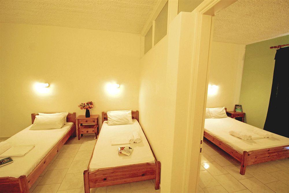 Vanessa Hotel Kalamákion Екстериор снимка