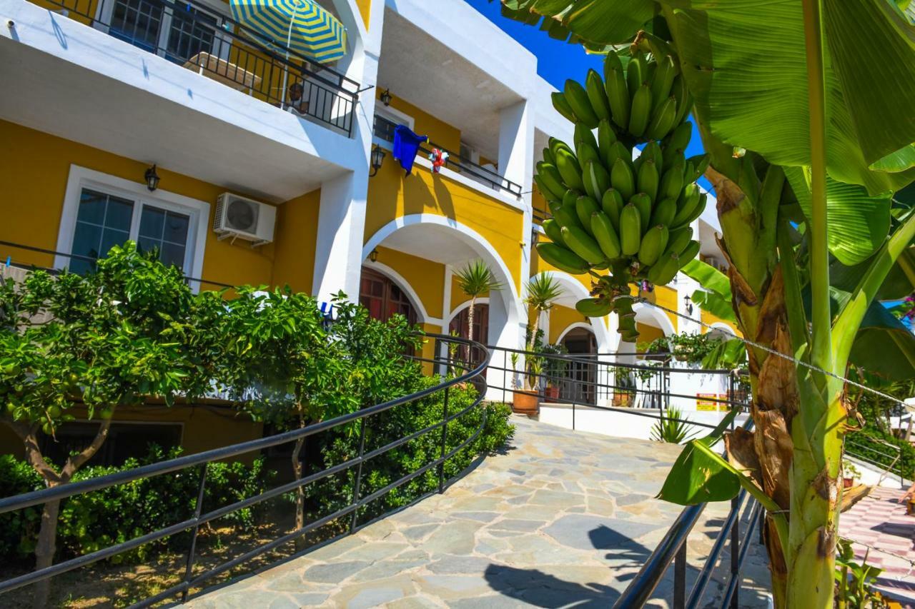 Vanessa Hotel Kalamákion Екстериор снимка