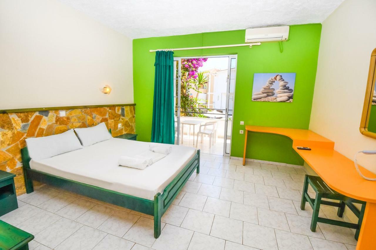 Vanessa Hotel Kalamákion Екстериор снимка