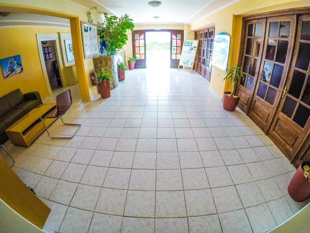Vanessa Hotel Kalamákion Екстериор снимка